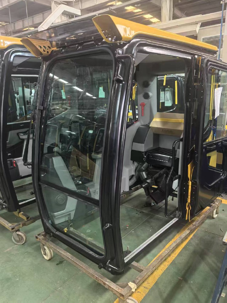 工程机械驾驶室