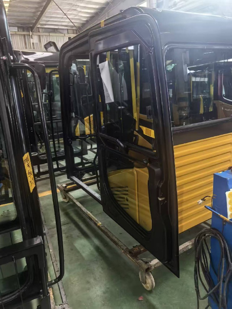 工程机械驾驶室